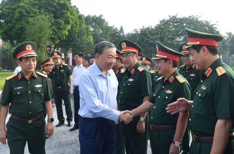 Tổng Bí thư Tô Lâm thăm, làm việc với Ban Thường vụ Quân ủy Trung ương.