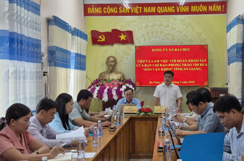 Đoàn khảo sát của Ban Chỉ đạo phong trào thi đua “Dân vận khéo” tỉnh An Giang khảo khảo sát việc thực hiện phong trào tại xã Ba Chúc.