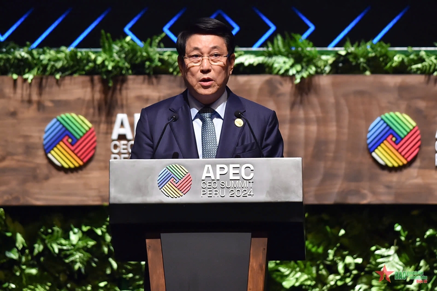 Chủ tịch nước Lương Cường phát biểu tại Hội nghị Thượng đỉnh Doanh nghiệp APEC 2024. Ảnh: TL