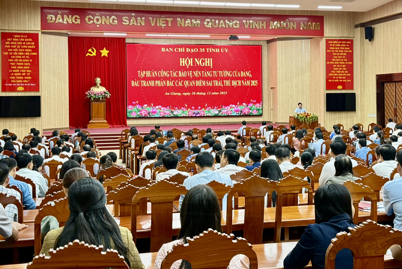 Ban Chỉ đạo 35 Tỉnh uỷ An Giang tổ chức Hội nghị tập huấn công tác bảo vệ nền tảng tư tưởng của Đảng năm 2025. Ảnh: MT
