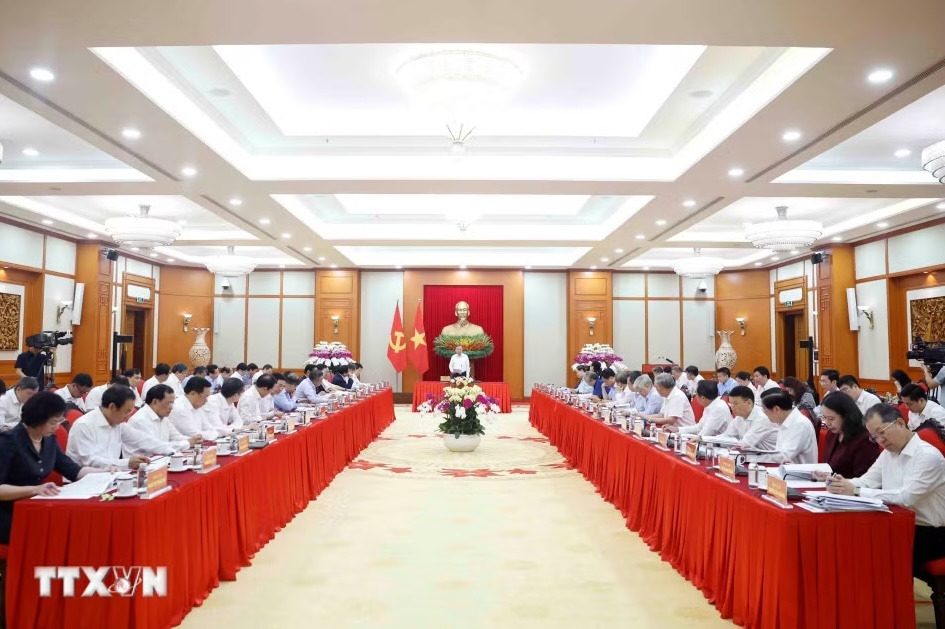 Thông tin trong nước (số tháng 8 năm 2026)